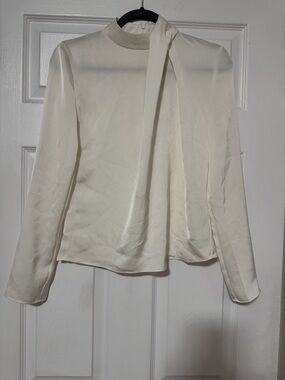 Aritzia Babaton Molita Blouse – Light Birch | Size 2XS | NWT